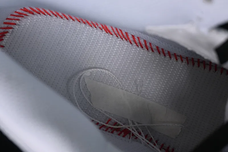 All categories Nk Air Force 1 Air Force series Nk Air Force 1 Mid Air Force mid-top Nk Air Force 1'07 Mid White gray black Hand-painted fracture Three hook shadow Air Force 1 strap mid-top casual sneakers CW2289-111